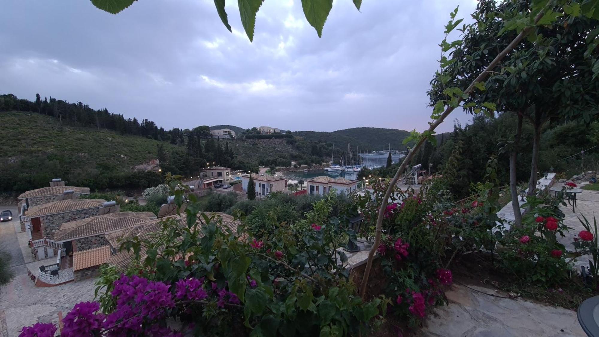 Edem Studios Sivota  Bagian luar foto